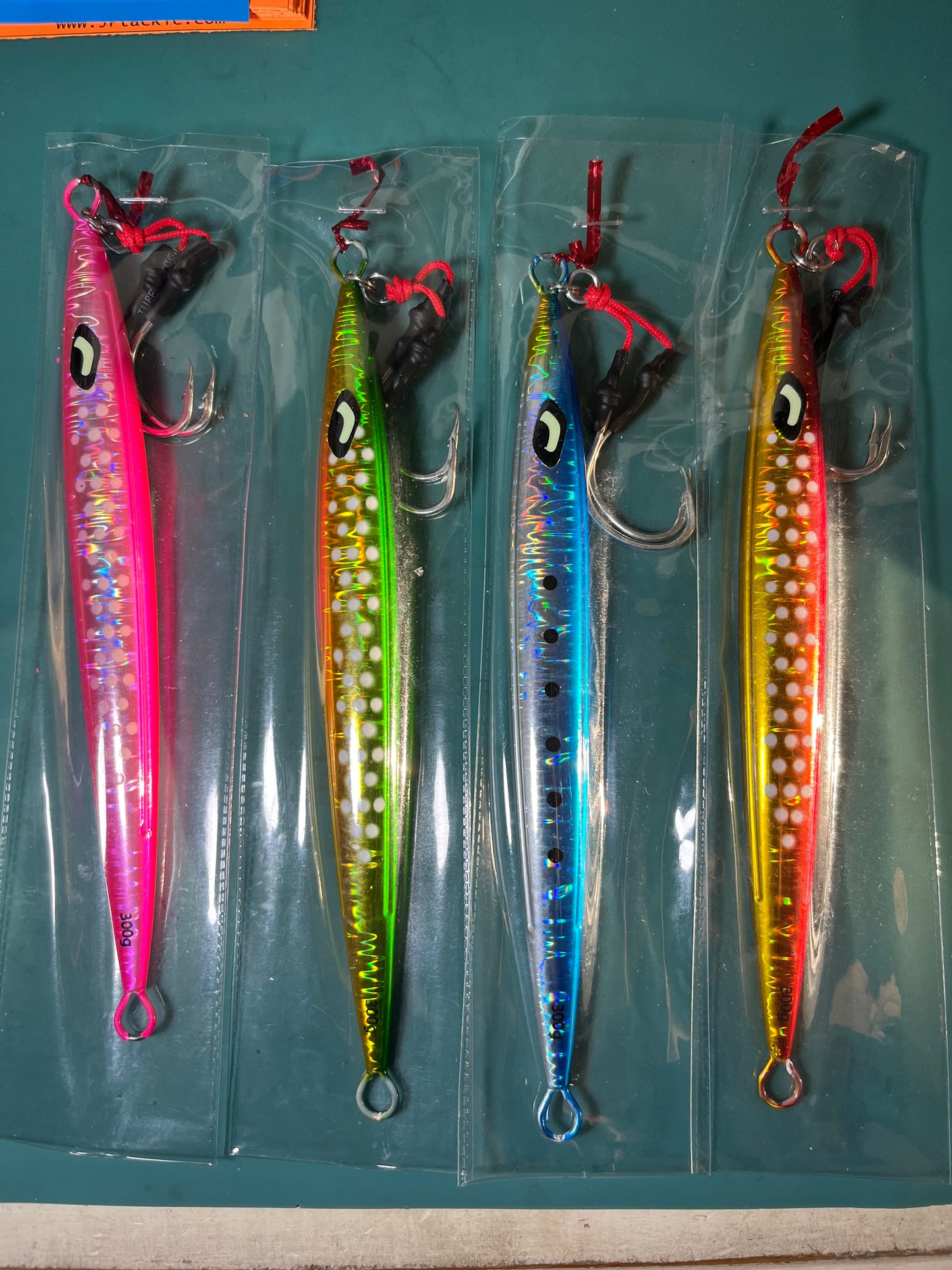 300g Deep Drop Knife Jig with Dual 6/0 assist hooks