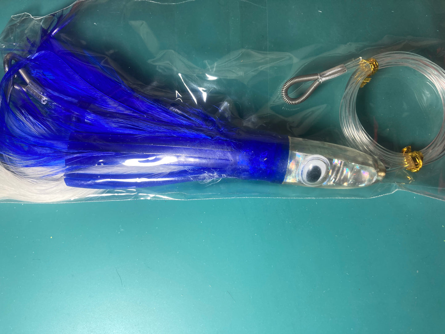 6.5" Hula Skirt Feathered Trolling Rig 1.5 oz Bullet Head Feathered TUNA Lure