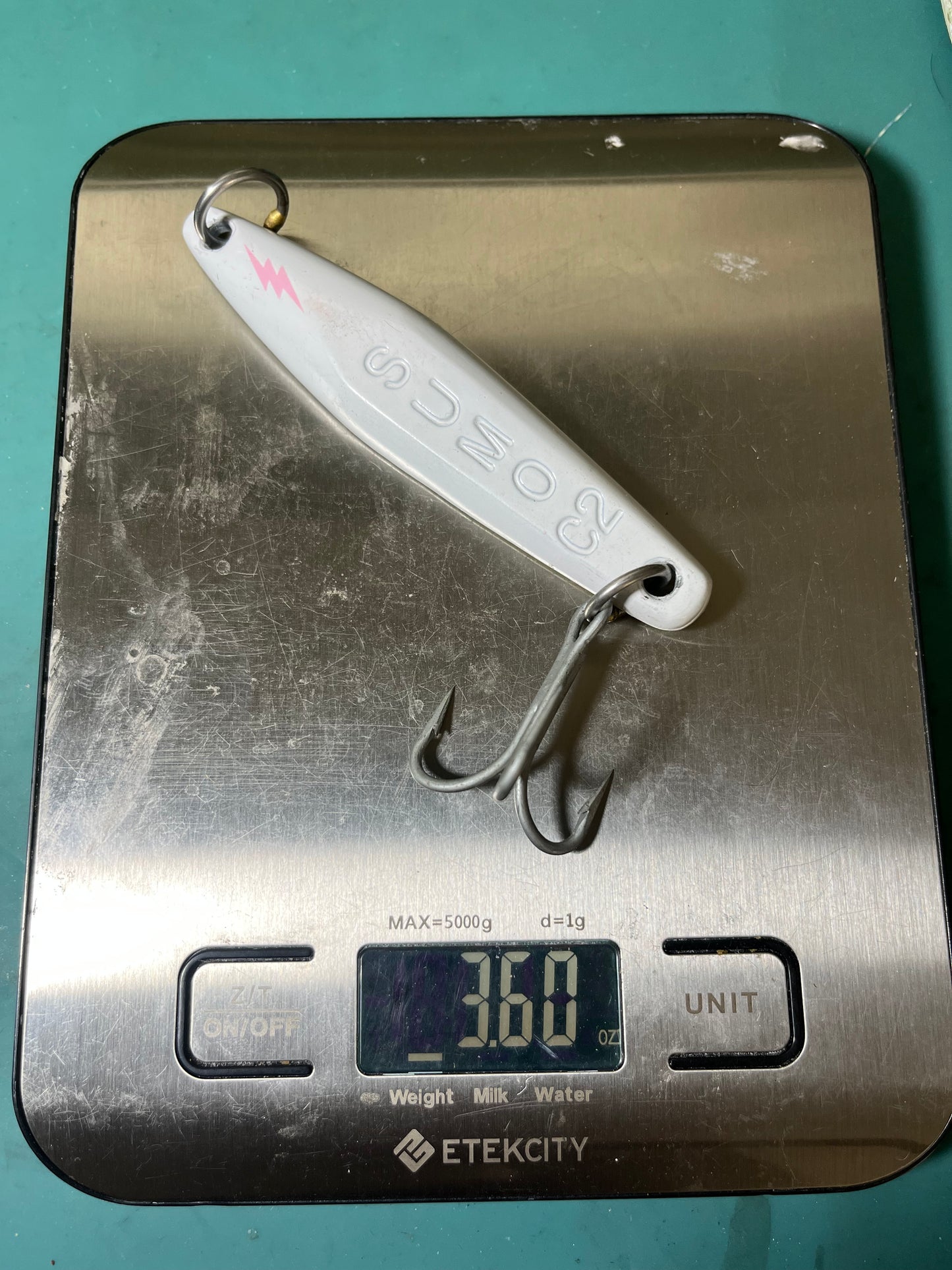 Surface Irons and Yo-Yo Jigs (Salas, Tady, Shimano, Sumo, UFO, Candybar) *USED/PREOWNED*