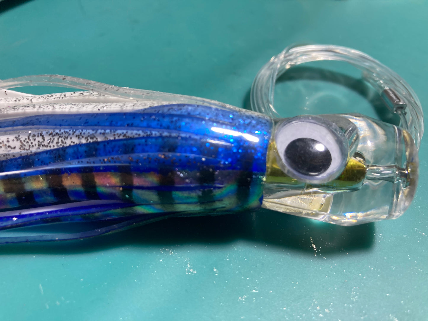 6 Pack of 6.5” Chugger Saltwater Trolling Lures Set With Lure Bag