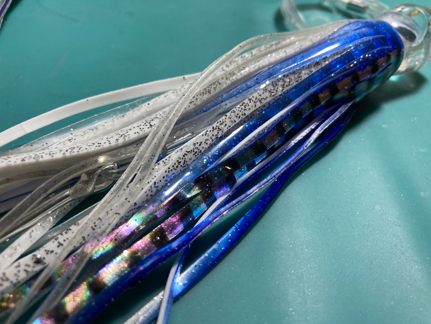 6 Pack of 6.5” Chugger Saltwater Trolling Lures Set With Lure Bag