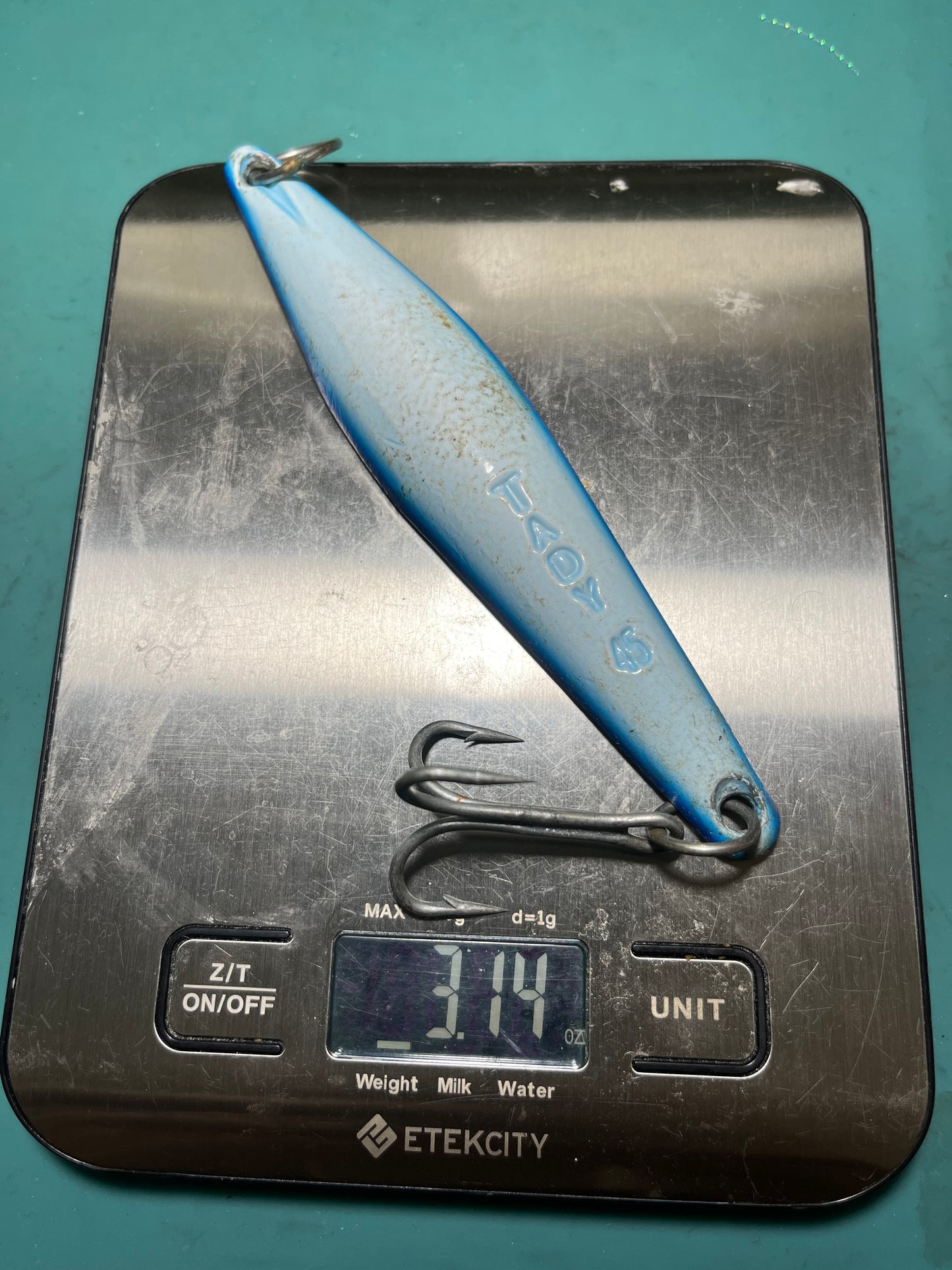 Surface Irons and Yo-Yo Jigs (Salas, Tady, Shimano, Sumo, UFO, Candybar) *USED/PREOWNED*