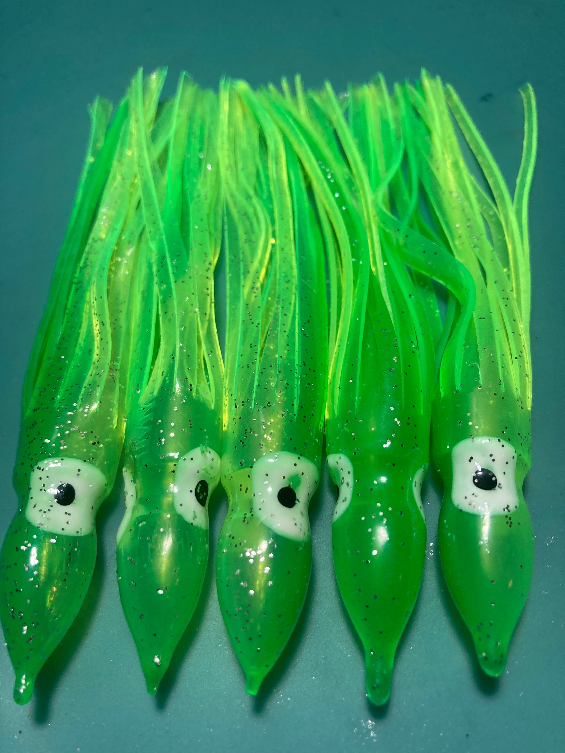 8Pcs 68g/107g Saltwater Trolling Lures Big Game Squid Skirt Octopus Fishing  Lures with Hook Leader